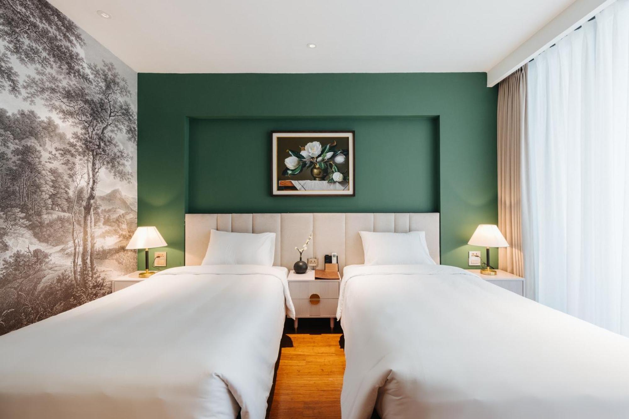 Sword Lake Hotel Hanoi Bagian luar foto