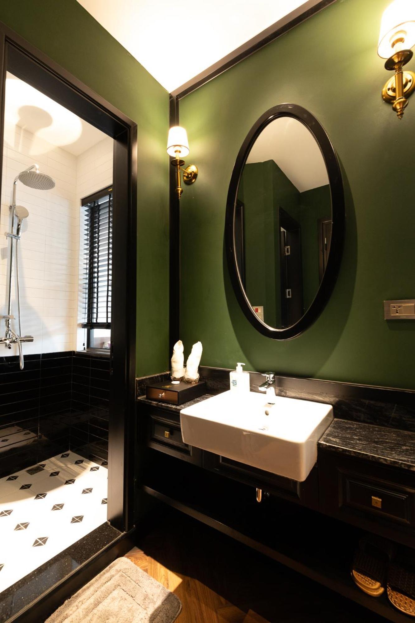 Sword Lake Hotel Hanoi Bagian luar foto