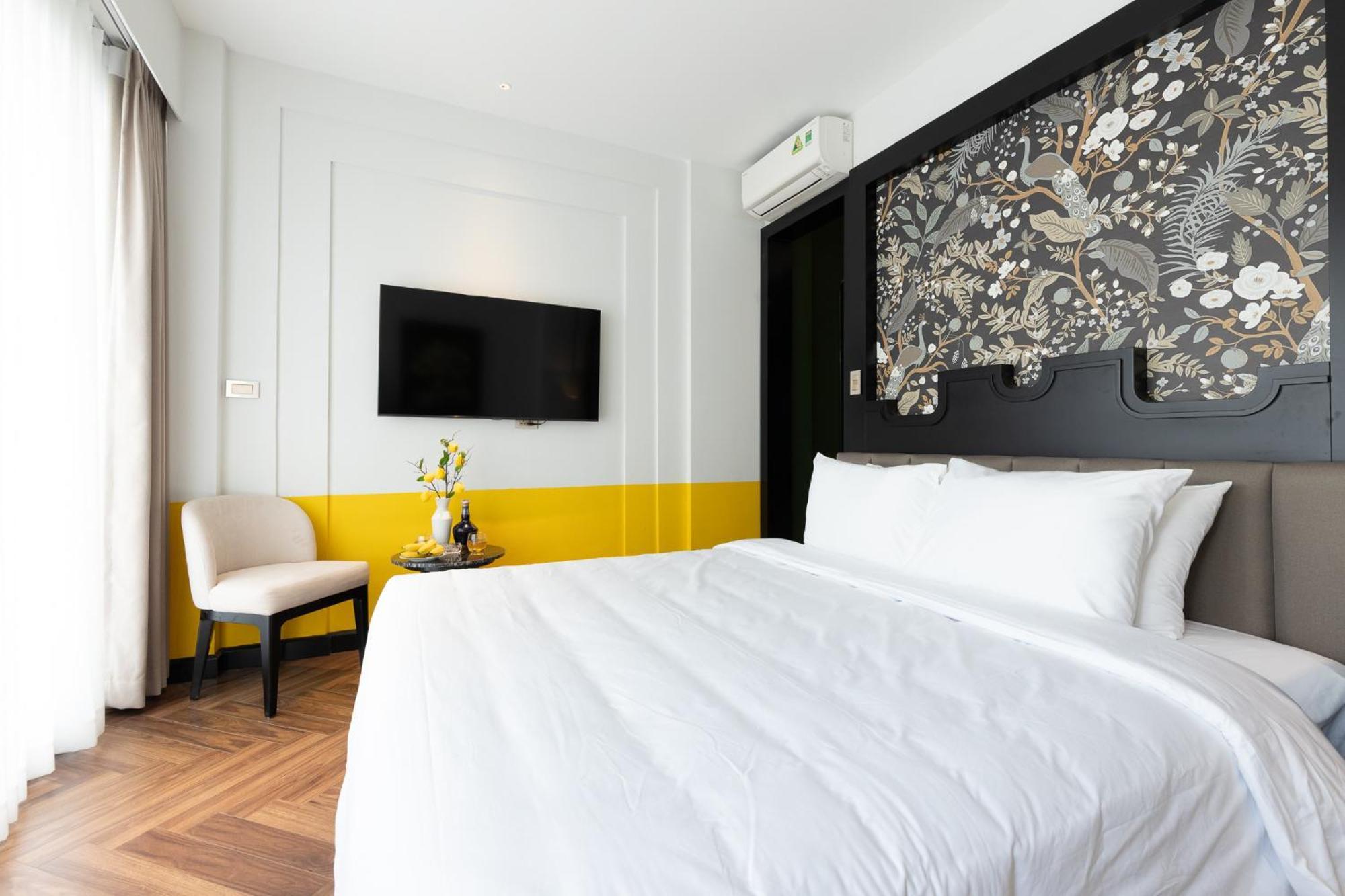 Sword Lake Hotel Hanoi Bagian luar foto