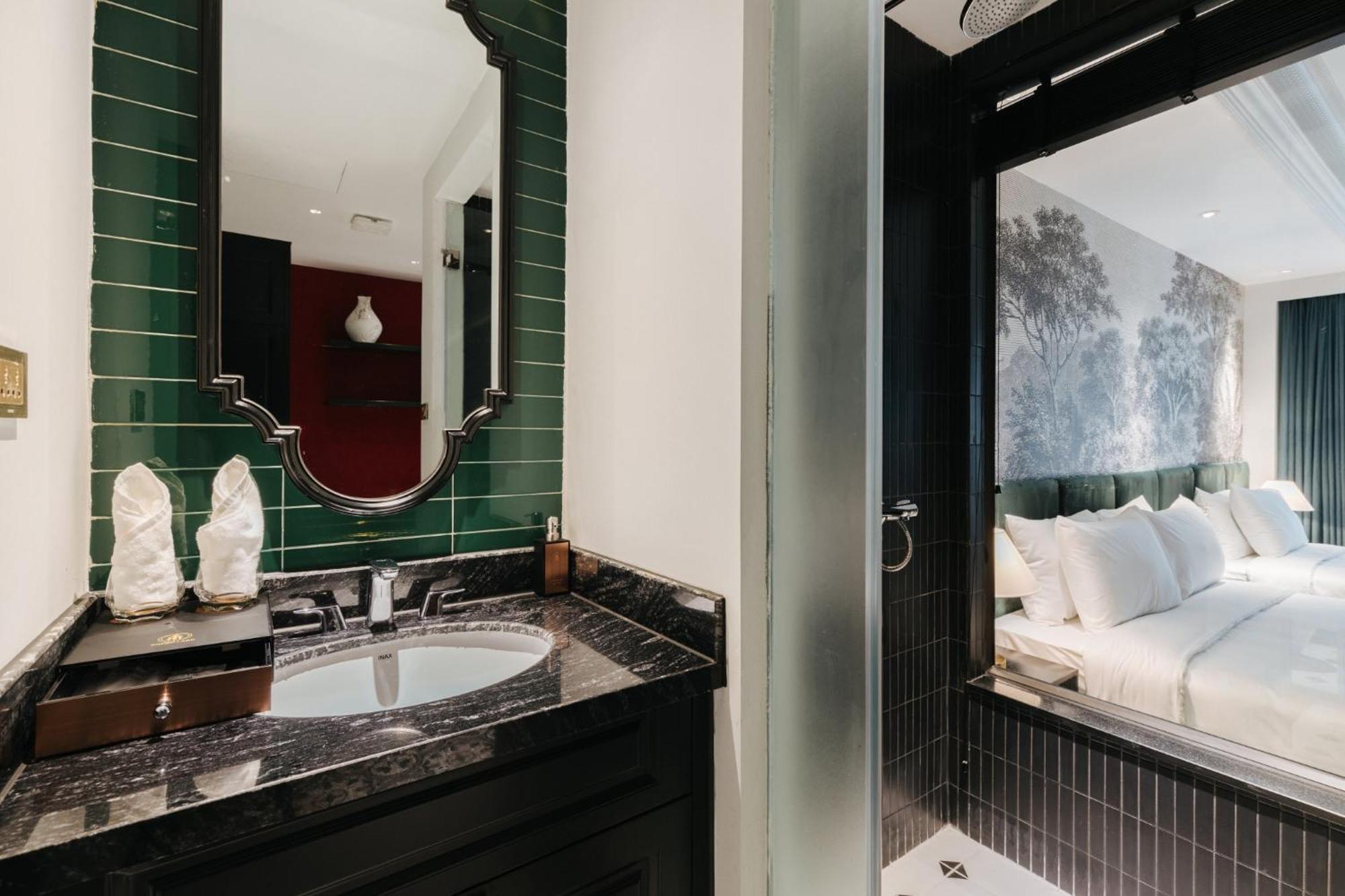 Sword Lake Hotel Hanoi Bagian luar foto