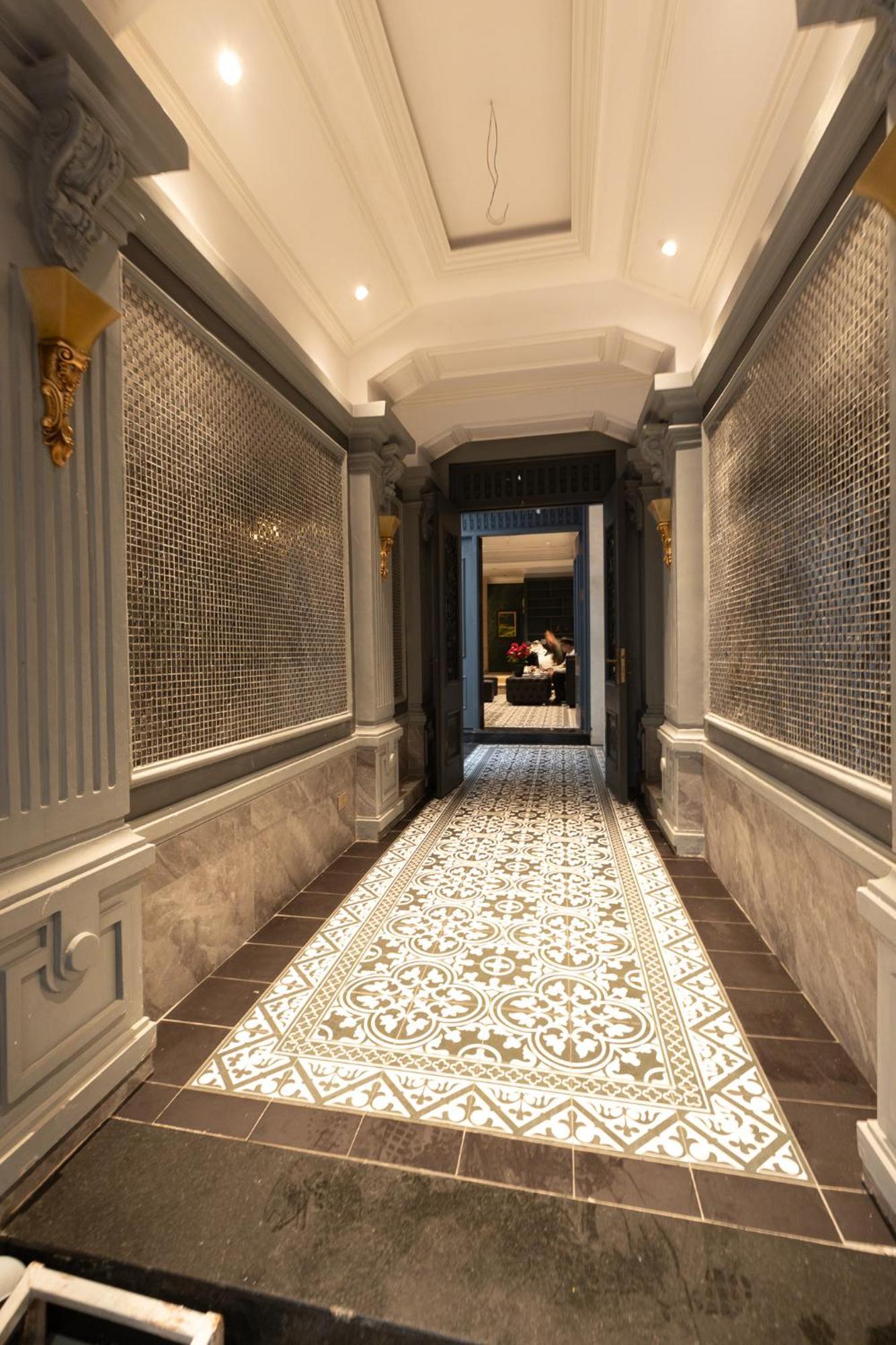 Sword Lake Hotel Hanoi Bagian luar foto